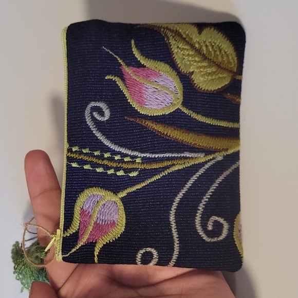 Handmade Cotton Purse - Picture 3 of 6